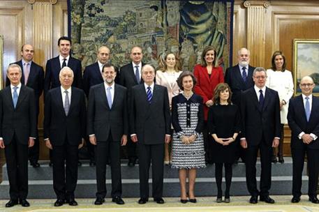 22/12/2011. 43Tenth legislature (3). The new cabinet is sworn in before His Majesty the King and the President of the Government at Zarzuela Palace.